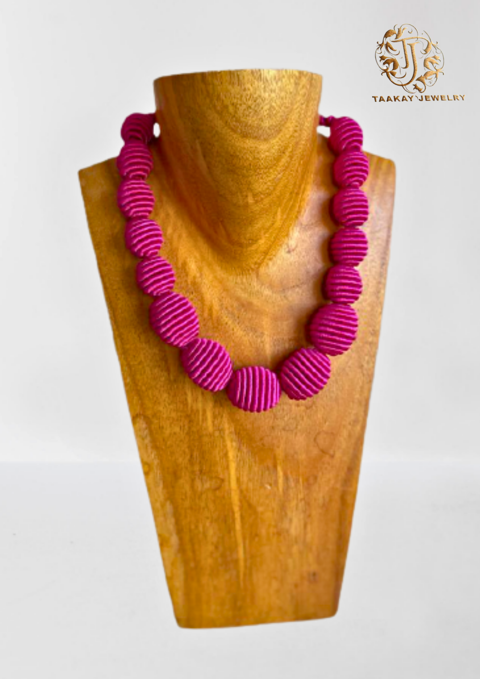 Collier ras de cou fils de soie "Lueur de Soie" Fuchsia