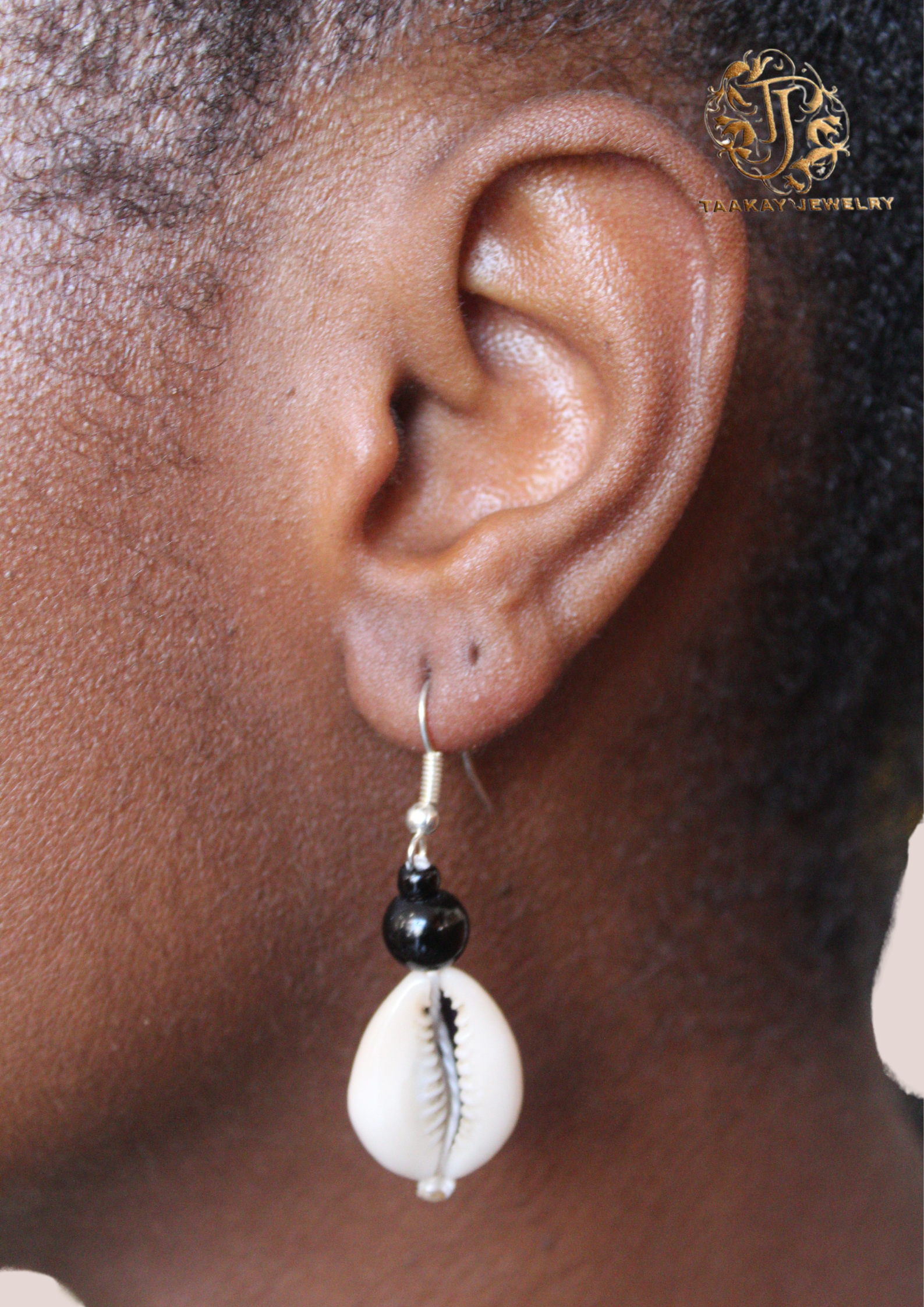Boucles d'oreilles coquillage “Fatou Diome”